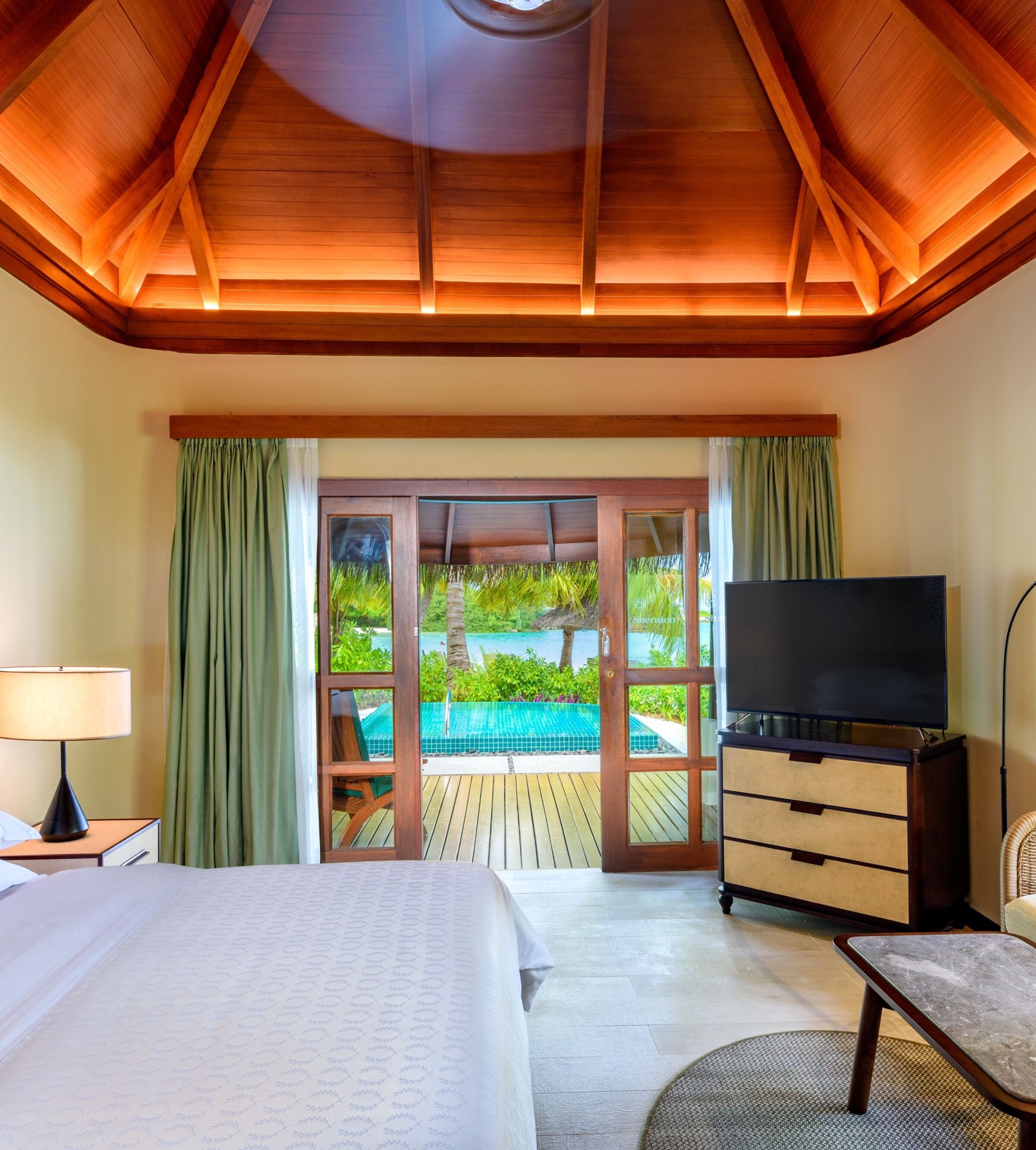 Sheraton Maldives Full Moon Resort & Spa